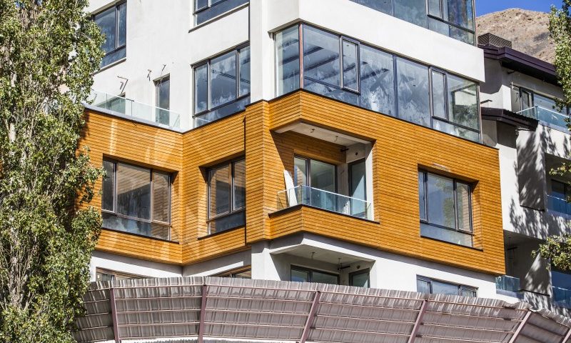 نمای چوبی ساختمان پاینده