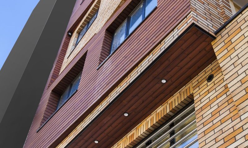 زینعلی نمای چوبی ساختمان